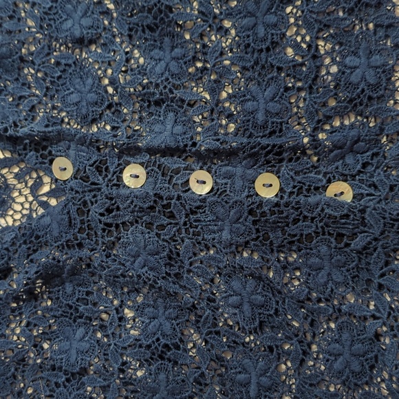 Carol Le Valley crocheted vest - Picture 2 of 6